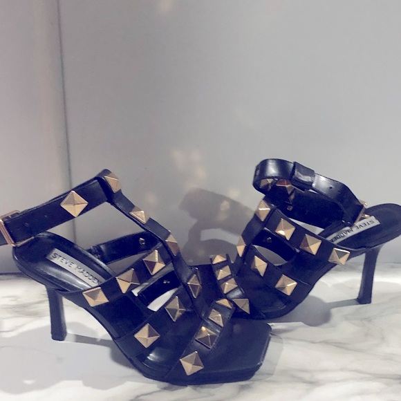 Steve Madden RockStud Cage Black Heels - Picture 1 of 5